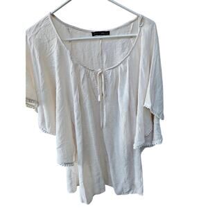 Jennie & Marlis creme blouse size Large